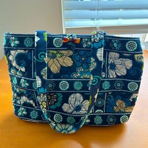 Vera Bradley small tote bag